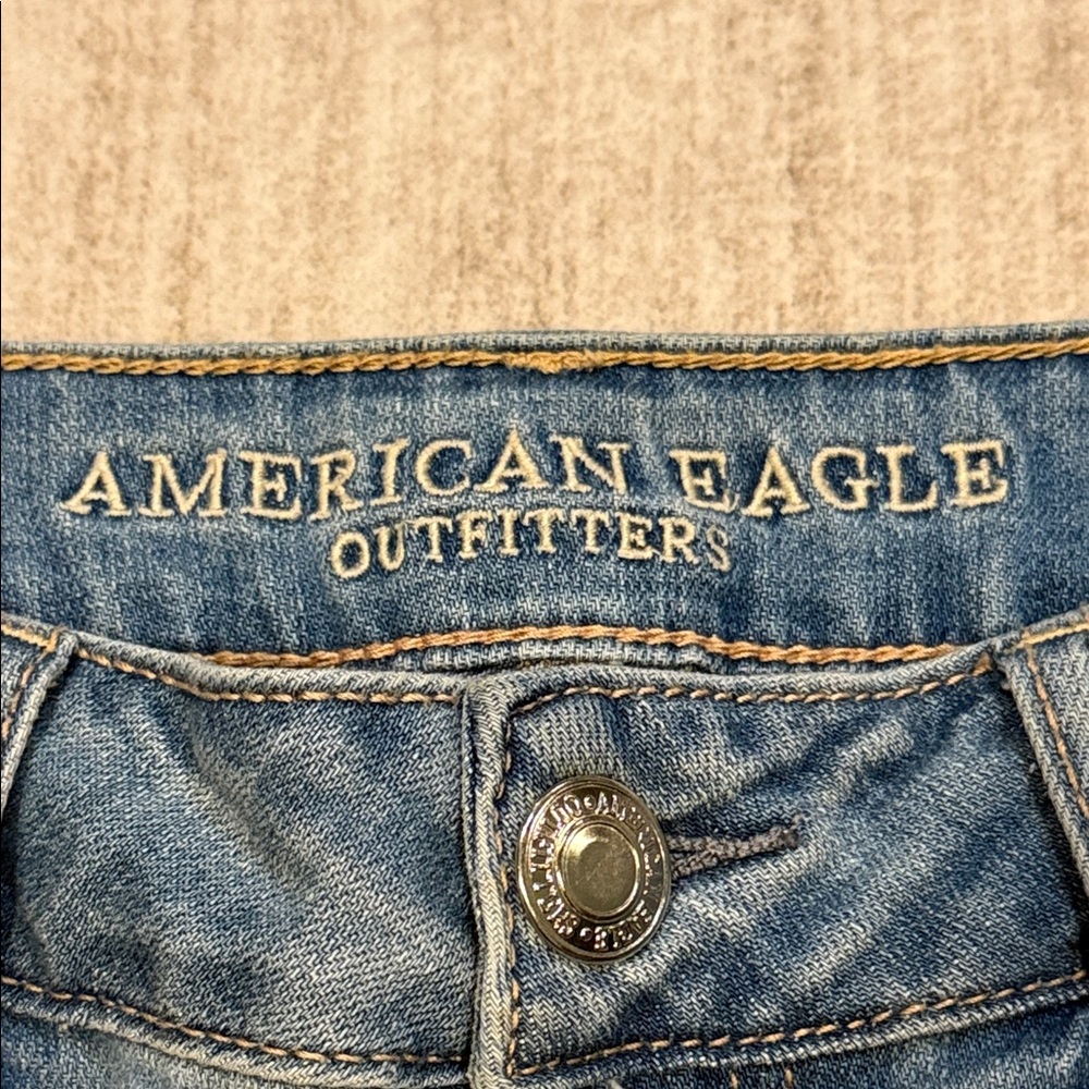 American Eagle Outfitters Distressed Light Blue Denim Jean Shorts - Picture 2 of 9
